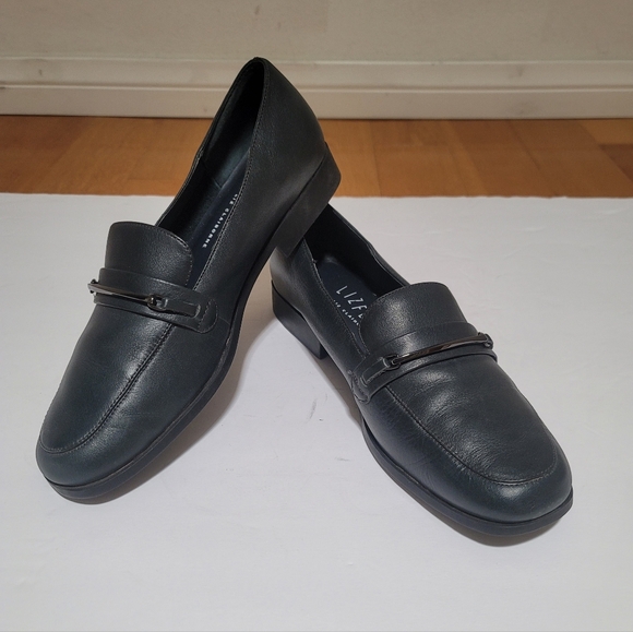 Liz Claiborne Navy Women's Loafers - Picture 11 of 15